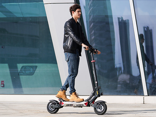 Circooter Landturbo Pro (48V) 1500w Multi-Purpose Electric Scooter