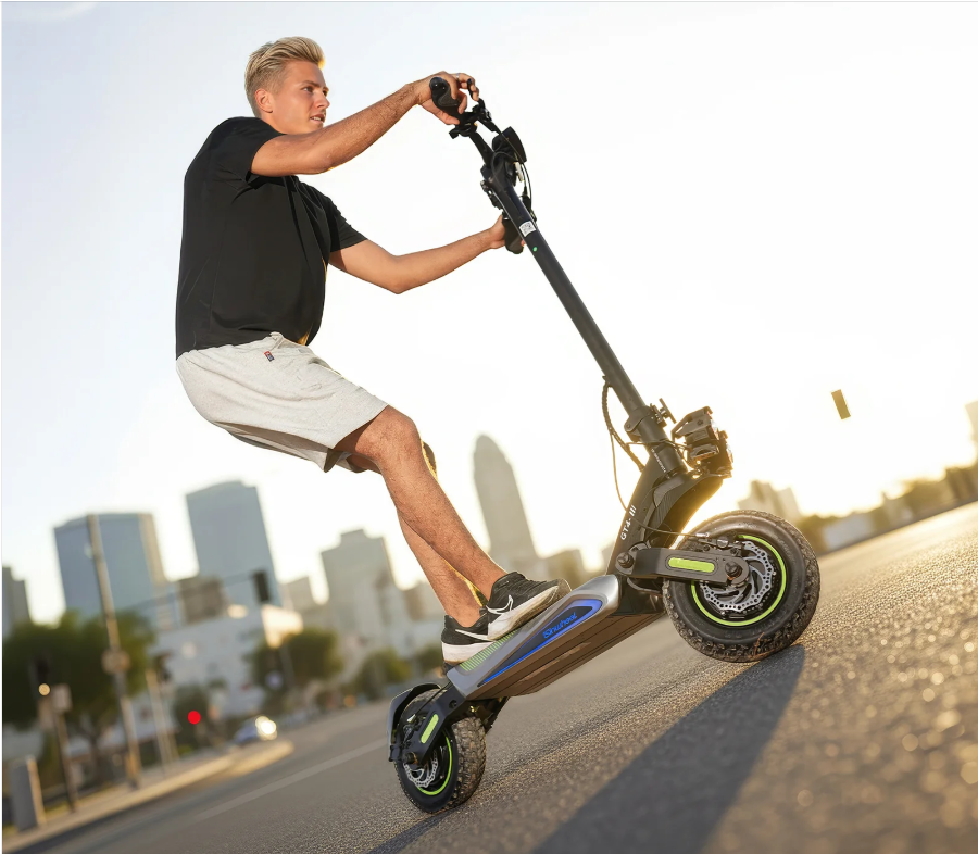 isinwheel GT4 72 km/h Dual Motor Off Road Electric Scooter | 2400W | 80 km Long Range | Folding E-Scooter